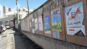 180,598 New Caledonians are called to vote for this second referendum of self-determination. Election posters near the cathedral of Nouméa, capital city of New Caledonia.