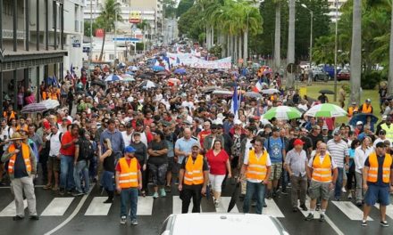 Christmas truce for demonstrators in New Caledonia