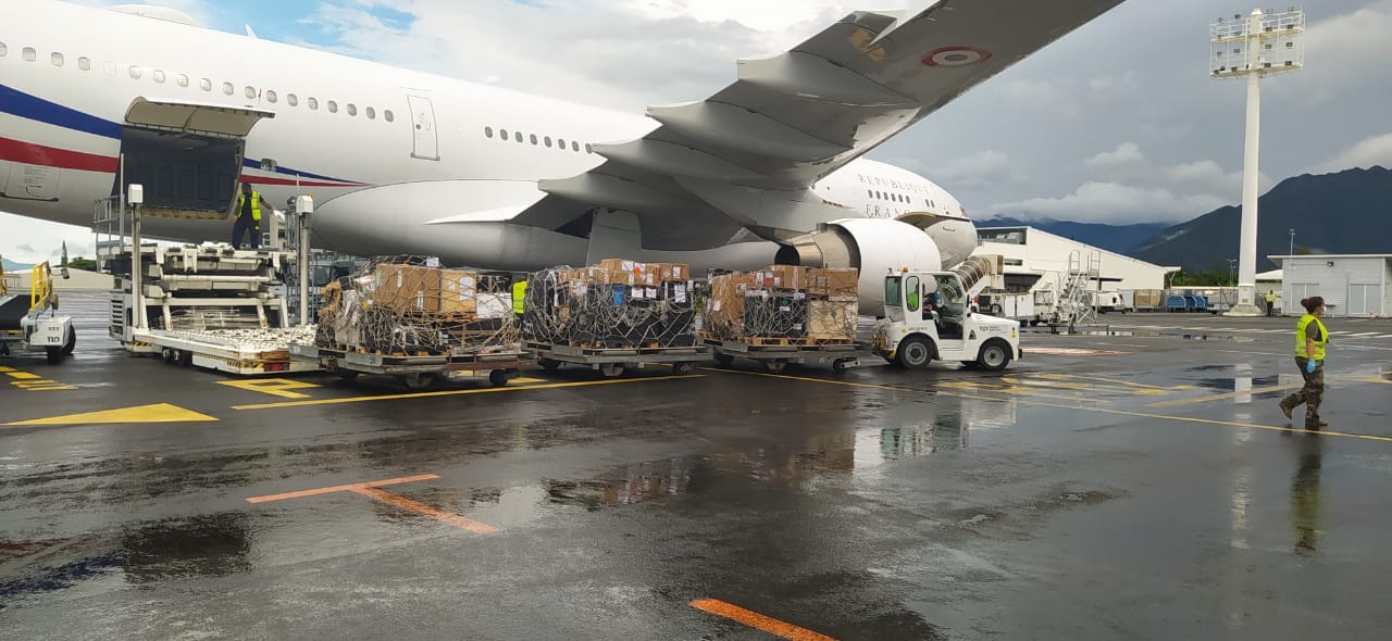 Covid-19 : France delivers first vaccines to New Caledonia